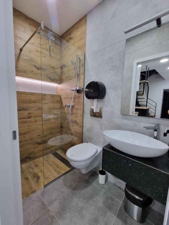 Casa Chiper - Apartament Parter Braşov Buitenkant foto