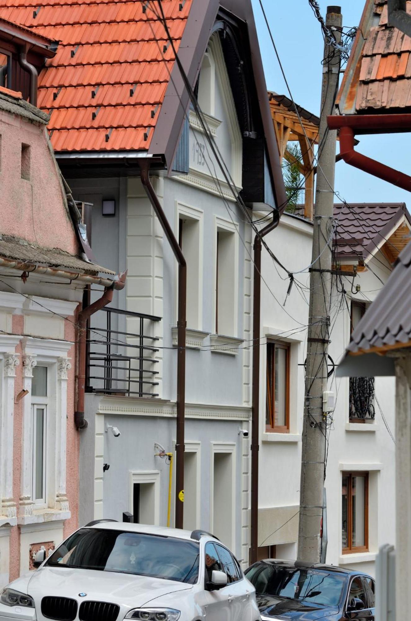 Casa Chiper - Apartament Parter Braşov Buitenkant foto