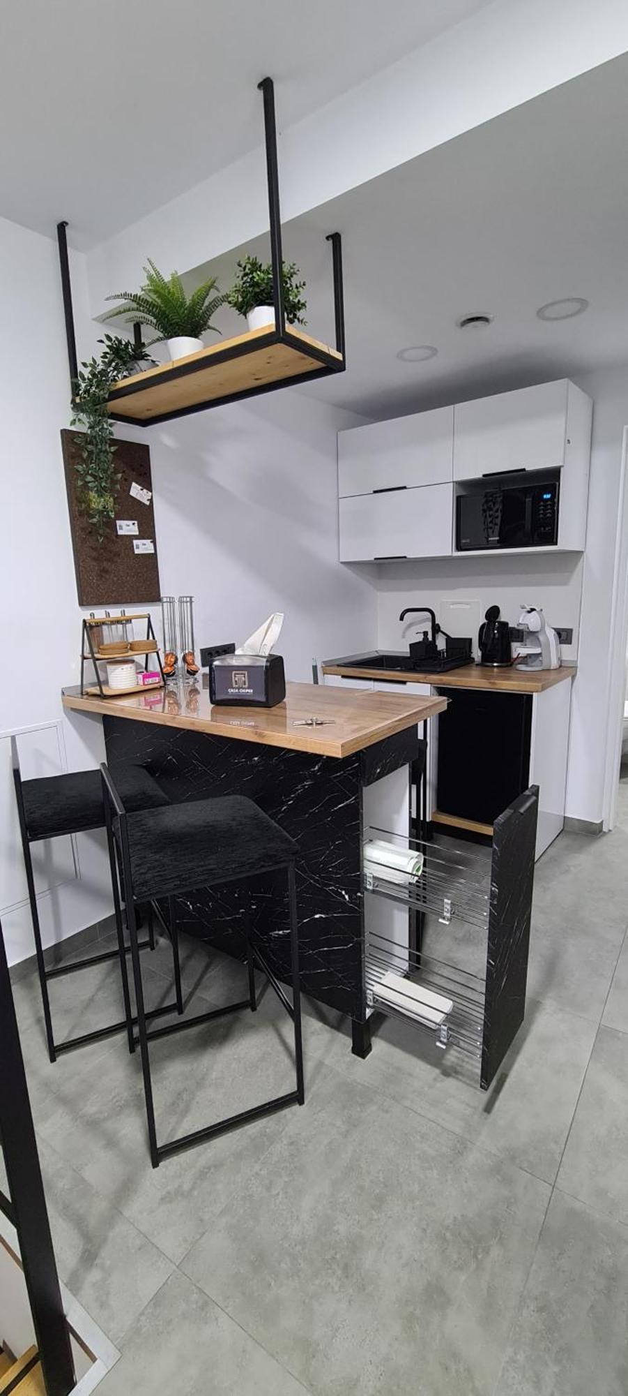 Casa Chiper - Apartament Parter Braşov Buitenkant foto